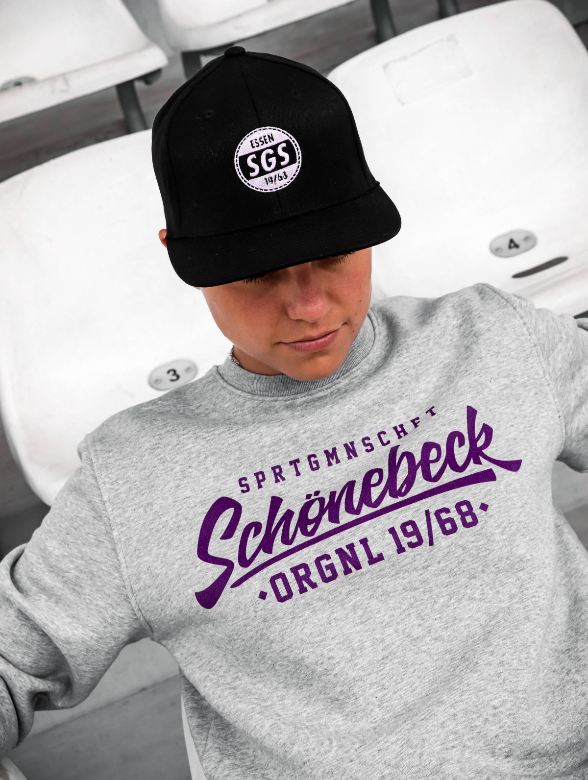 Logo - Snapback mit Stick